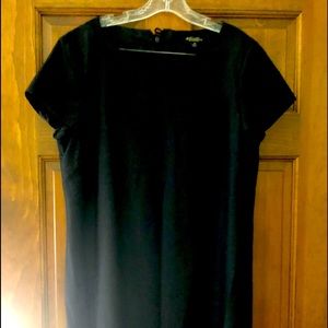 Size 14 women’s Brookes Brothers lined dress.